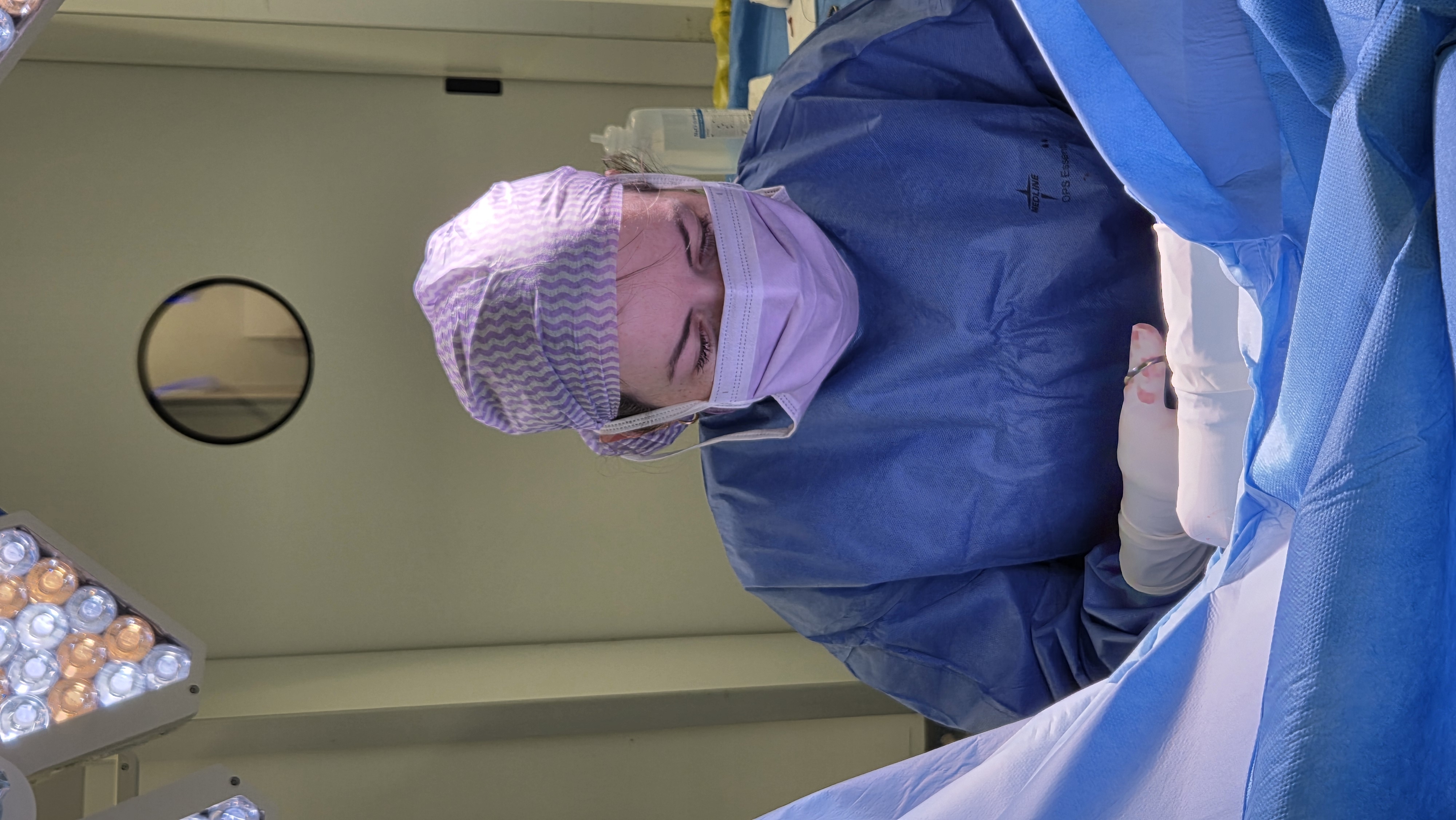 Dr. Evelyn Alba